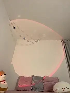 montmariana online show from February 24, 12:09 am