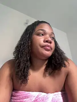 ashley Tompson1 online show from March 5, 4:57 pm