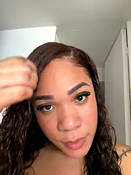 ashley Tompson1 online show from September 13, 12:49 pm