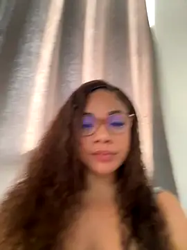 ashley Tompson1 online show from October 15, 11:43 am