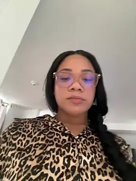 ashley Tompson1 online show from February 13, 2:35 pm