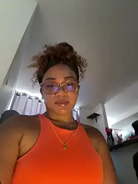 ashley Tompson1 online show from April 21, 12:44 pm