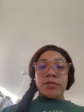 Snapshot of ashley_Tompson1 chatting on June 1, 4:20 pm ashley Tompson1 online show from June 1, 4:20 pm