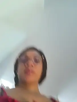Snapshot of ashley_Tompson1 chatting on June 2, 12:51 pm ashley Tompson1 online show from June 2, 12:51 pm