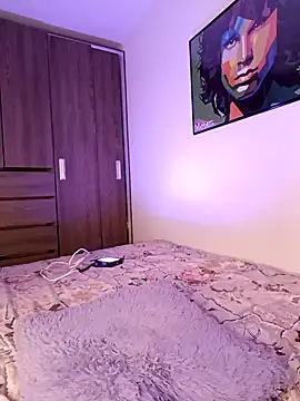 Snapshot of Rouse_A01 chatting on February 12, 12:37 am Rouse A01 online show from February 12, 12:37 am