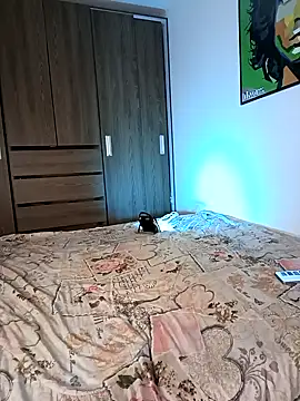 Snapshot of Rouse_A01 chatting on February 13, 11:47 pm Rouse A01 online show from February 13, 11:47 pm