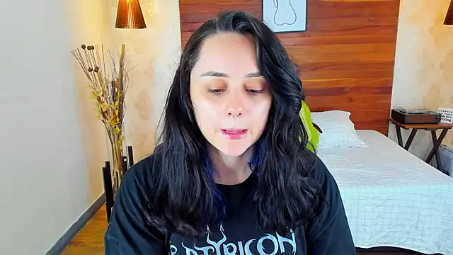 KatherineBond online show from March 4, 9:22 pm