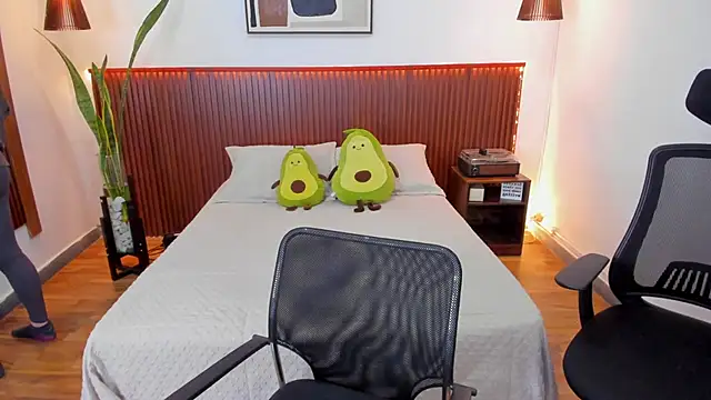 KatherineBond online show from September 11, 7:47 pm