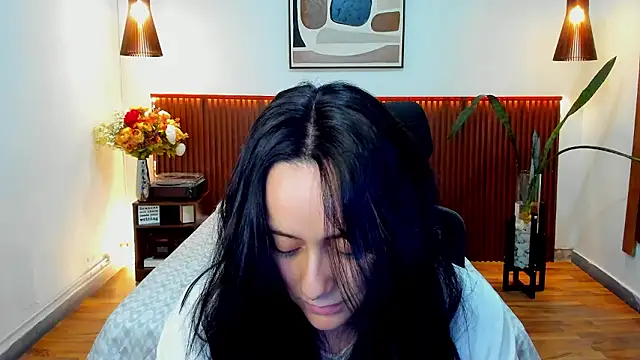 KatherineBond online show from March 10, 6:46 pm