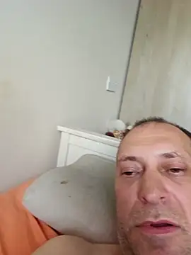 Snapshot of meateater1 chatting on November 5, 9:20 am meateater1 online show from November 5, 9:20 am