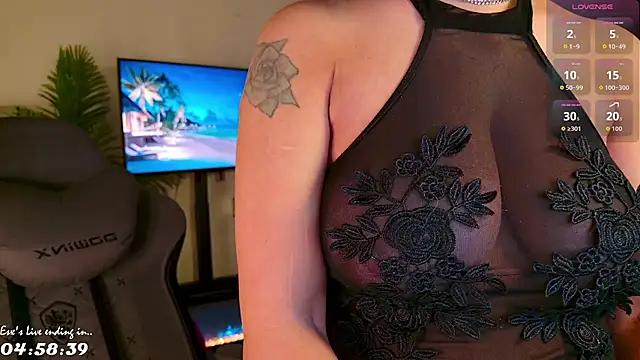 Aubreyessex online show from March 13, 12:39 am