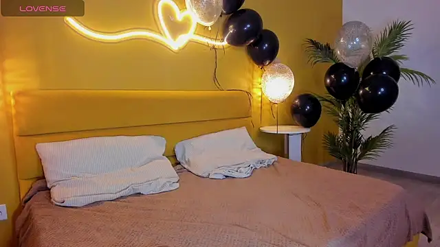 EvaMoran online show from January 21, 5:16 am