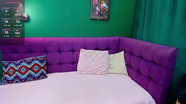 EvaMoran online show from November 20, 1:50 am