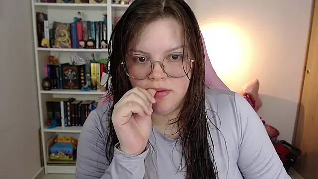 Gabiwaifu online show from June 7, 5:38 pm