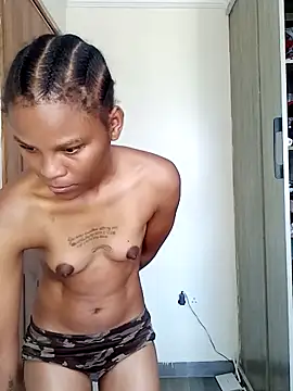 kelsie421 online show from March 7, 6:24 am