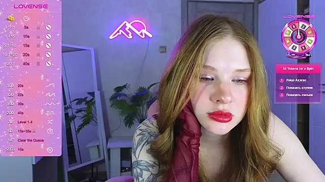 TrissMerigold9 online show from February 14, 4:48 pm