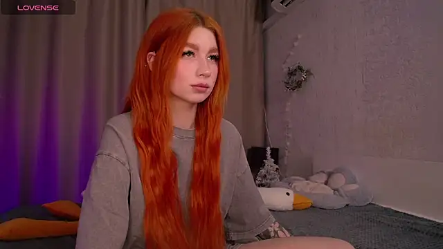 Evaa Moonn  online show from December 28, 6:29 pm