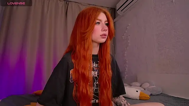 Evaa Moonn  online show from March 9, 11:35 pm