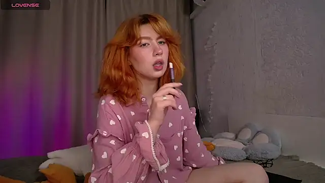 Evaa Moonn  online show from September 12, 11:48 pm