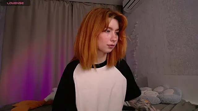 Evaa Moonn  online show from September 14, 11:09 am