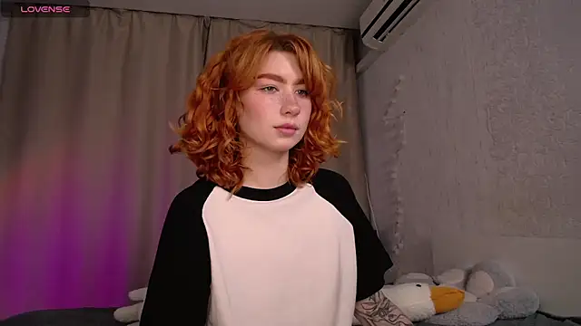 Evaa Moonn  online show from October 13, 5:40 am