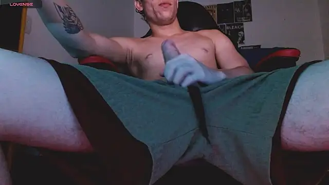 deividcloud36 online show from April 15, 5:03 am