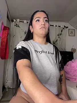 Snapshot of JazminTaylor chatting on March 11, 2:21 am JazminTaylor online show from March 11, 2:21 am