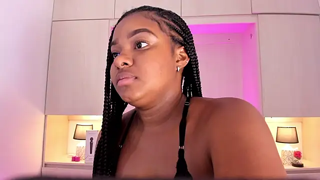 tamaraa smiith online show from February 13, 2:42 pm