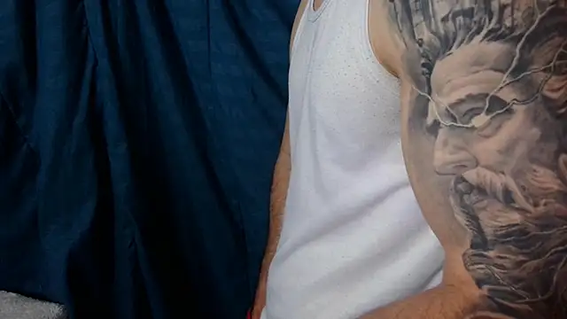 Snapshot of Kenner_fox77 chatting on December 24, 9:39 am Kenner fox77 online show from December 24, 9:39 am