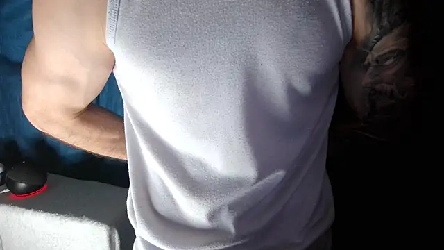 Snapshot of Kenner_fox77 chatting on December 29, 1:24 am Kenner fox77 online show from December 29, 1:24 am