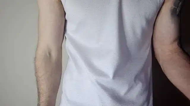 Snapshot of Kenner_fox77 chatting on February 13, 11:15 pm Kenner fox77 online show from February 13, 11:15 pm