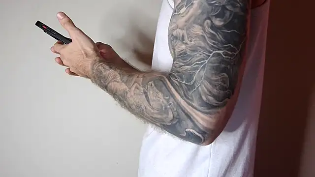 Snapshot of Kenner_fox77 chatting on February 26, 7:27 pm Kenner fox77 online show from February 26, 7:27 pm