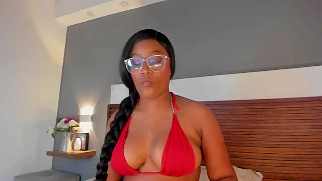 Snapshot of Adelehottman chatting on October 11, 2:33 am Adelehottman online show from October 11, 2:33 am