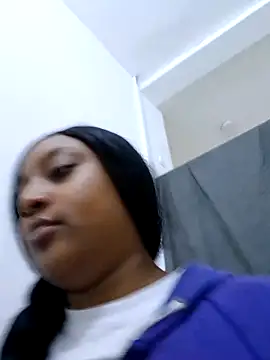 Snapshot of Adelehottman chatting on November 5, 12:05 pm Adelehottman online show from November 5, 12:05 pm