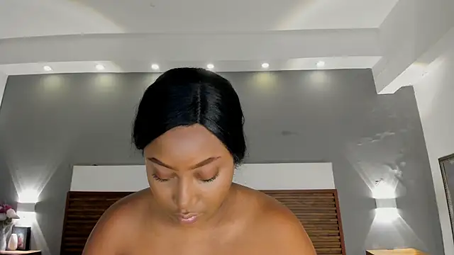 Adelehottman online show from December 18, 12:11 pm