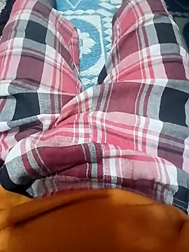 alanjoyoo online show from September 18, 1:46 pm