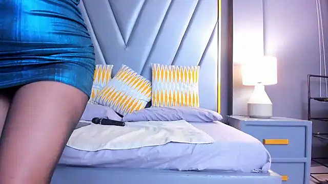 BrendaAdams  online show from October 5, 10:57 am