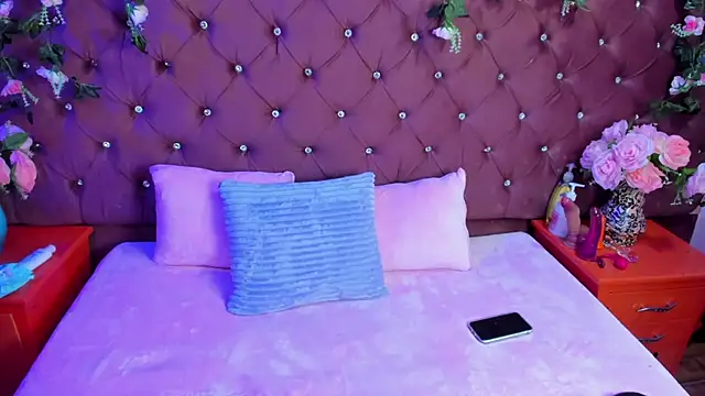 Snapshot of milly_print chatting on September 17, 3:30 am milly print online show from September 17, 3:30 am