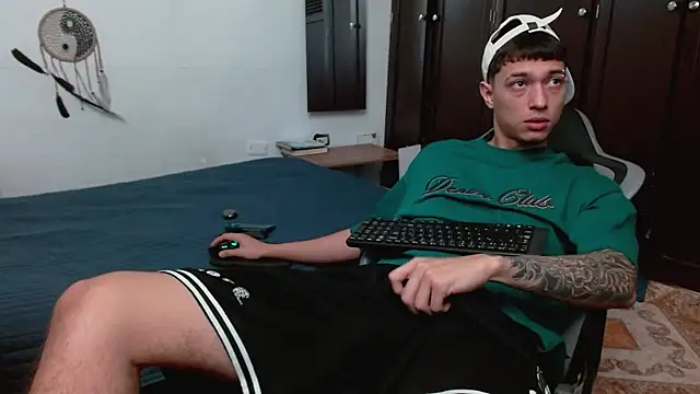 aaron blug online show from January 19, 4:33 pm