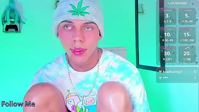 visaelX online show from March 9, 2:21 pm