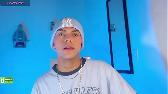 visaelX online show from March 15, 8:15 am