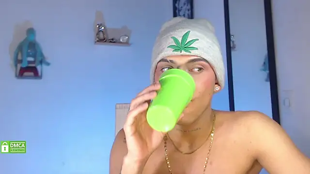 visaelX online show from March 21, 8:29 pm