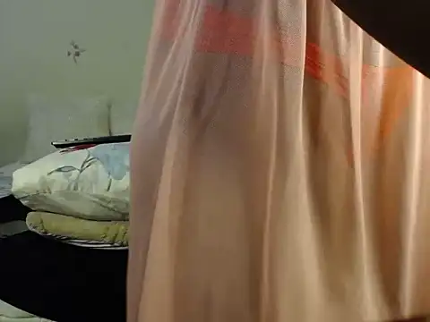 Snapshot of DarkBerry8 chatting on November 8, 6:29 pm DarkBerry8 online show from November 8, 6:29 pm