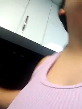  Miaaleon online show from March 5, 1:17 pm