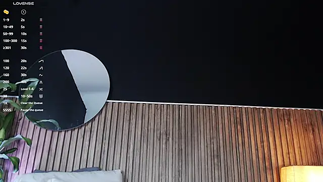 DilanJonnes  online show from December 6, 12:02 am