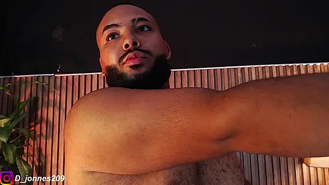 DilanJonnes  online show from September 8, 11:37 pm