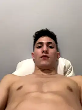 Snapshot of kennay777 chatting on October 30, 2:46 am kennay777 online show from October 30, 2:46 am