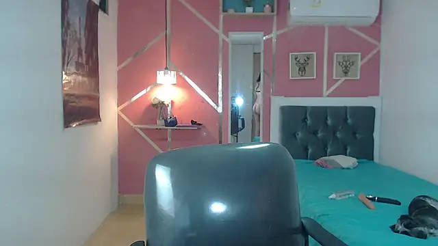 emy 0 online show from February 21, 6:18 am