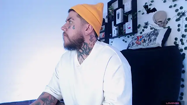 Ash gusbig online show from December 10, 10:26 pm