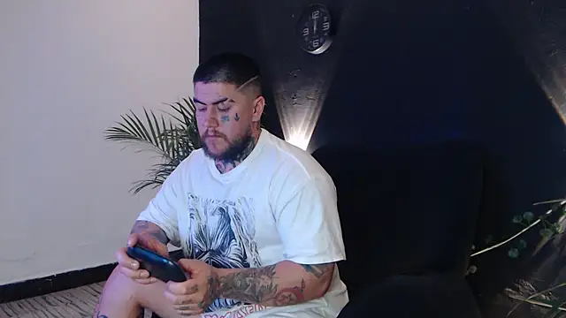 Ash gusbig online show from February 27, 5:56 am